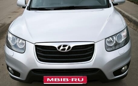 Hyundai Santa Fe III рестайлинг, 2010 год, 1 200 000 рублей, 1 фотография