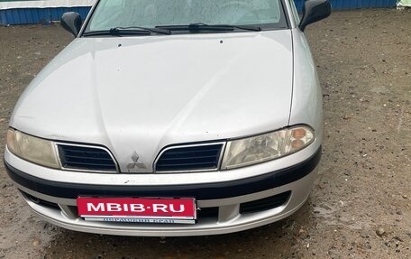 Mitsubishi Carisma I, 2002 год, 195 000 рублей, 1 фотография