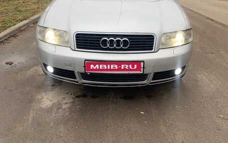Audi A4, 2004 год, 550 000 рублей, 1 фотография