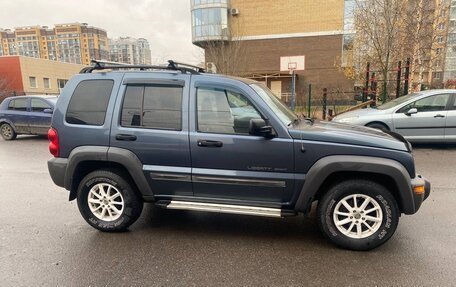 Jeep Liberty (North America) I, 2002 год, 490 000 рублей, 5 фотография