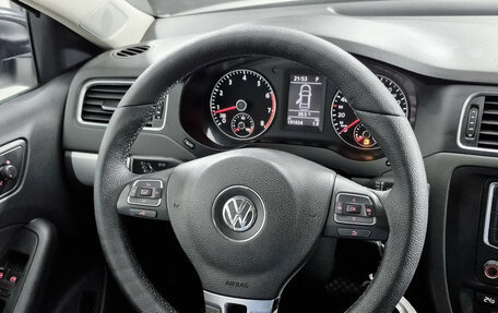 Volkswagen Jetta VI, 2013 год, 989 000 рублей, 18 фотография