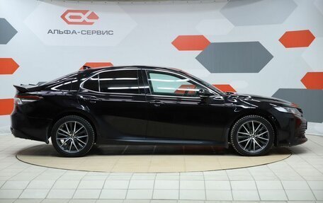 Toyota Camry, 2021 год, 2 690 000 рублей, 4 фотография