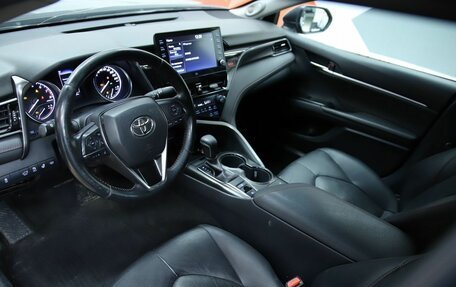 Toyota Camry, 2021 год, 2 690 000 рублей, 9 фотография