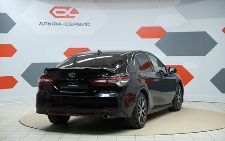 Toyota Camry, 2021 год, 2 690 000 рублей, 5 фотография