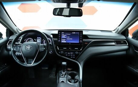 Toyota Camry, 2021 год, 2 690 000 рублей, 11 фотография