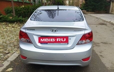 Hyundai Solaris II рестайлинг, 2011 год, 750 000 рублей, 6 фотография