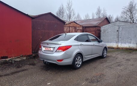 Hyundai Solaris II рестайлинг, 2012 год, 700 000 рублей, 3 фотография