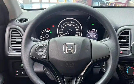 Honda Vezel, 2022 год, 1 550 000 рублей, 8 фотография