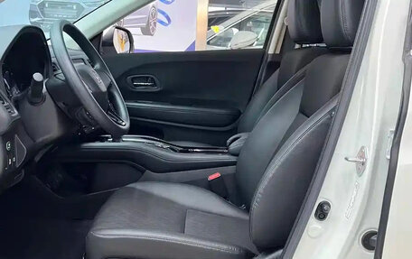 Honda Vezel, 2022 год, 1 550 000 рублей, 11 фотография