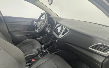 Hyundai Solaris II рестайлинг, 2018 год, 1 120 000 рублей, 11 фотография