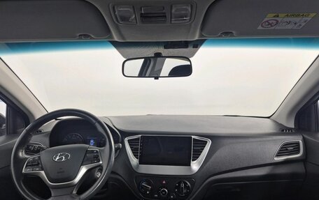 Hyundai Solaris II рестайлинг, 2018 год, 1 120 000 рублей, 12 фотография