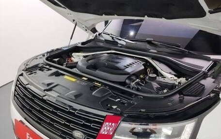 Land Rover Range Rover IV рестайлинг, 2023 год, 18 690 000 рублей, 6 фотография