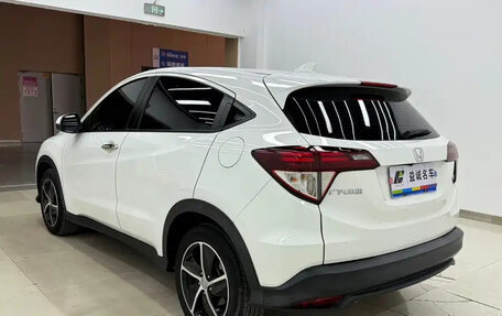 Honda Vezel, 2022 год, 1 520 000 рублей, 3 фотография