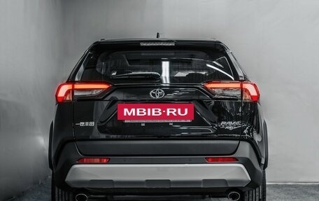 Toyota RAV4, 2025 год, 4 190 000 рублей, 7 фотография