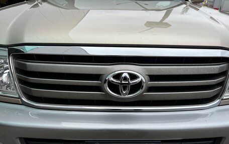 Toyota Land Cruiser 100 рестайлинг 2, 2007 год, 4 950 000 рублей, 29 фотография