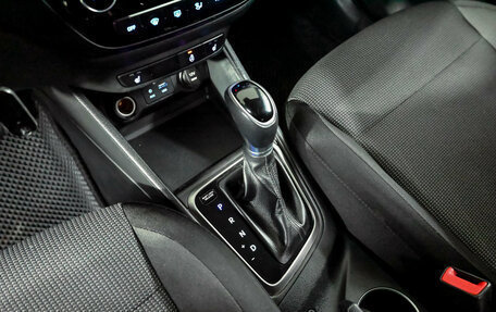 Hyundai Solaris II рестайлинг, 2017 год, 1 250 000 рублей, 15 фотография