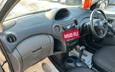 Toyota Vitz, 2004 год, 499 999 рублей, 13 фотография