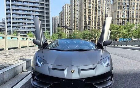 Lamborghini Aventador I рестайлинг, 2019 год, 116 569 040 рублей, 2 фотография