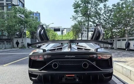 Lamborghini Aventador I рестайлинг, 2019 год, 116 569 040 рублей, 7 фотография