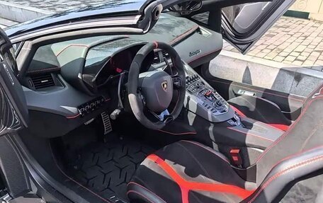 Lamborghini Aventador I рестайлинг, 2019 год, 116 569 040 рублей, 10 фотография