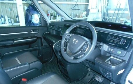 Honda Stepwgn IV, 2021 год, 2 180 855 рублей, 9 фотография