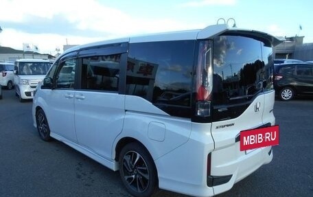 Honda Stepwgn IV, 2021 год, 2 180 855 рублей, 5 фотография