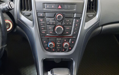 Opel Astra J, 2012 год, 810 000 рублей, 11 фотография