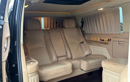 Mercedes-Benz Viano, 2012 год, 3 000 000 рублей, 13 фотография