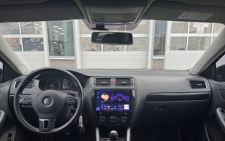 Volkswagen Jetta VI, 2012 год, 755 000 рублей, 11 фотография