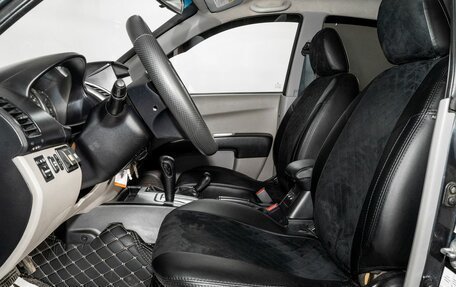 Mitsubishi L200 IV рестайлинг, 2010 год, 1 950 000 рублей, 5 фотография