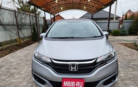 Honda Fit III, 2018 год, 1 530 000 рублей, 2 фотография