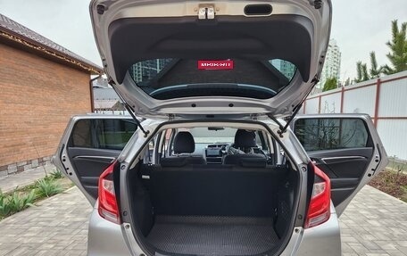 Honda Fit III, 2018 год, 1 530 000 рублей, 13 фотография