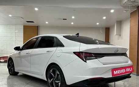 Hyundai Elantra, 2022 год, 1 380 000 рублей, 4 фотография