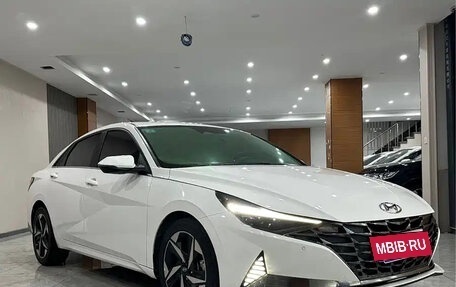 Hyundai Elantra, 2022 год, 1 380 000 рублей, 3 фотография