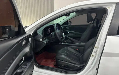 Hyundai Elantra, 2022 год, 1 380 000 рублей, 7 фотография