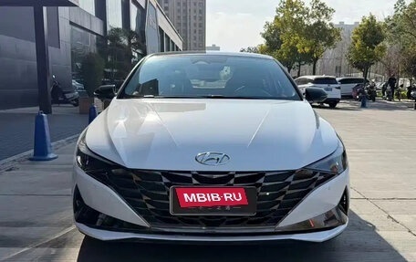 Hyundai Elantra, 2022 год, 1 390 000 рублей, 2 фотография