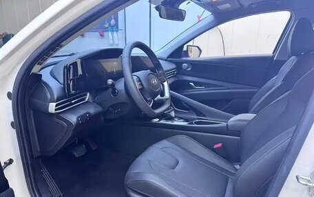 Hyundai Elantra, 2022 год, 1 400 000 рублей, 7 фотография