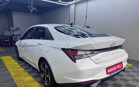 Hyundai Elantra, 2022 год, 1 400 000 рублей, 6 фотография