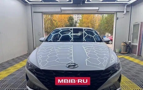 Hyundai Elantra, 2022 год, 1 400 000 рублей, 2 фотография
