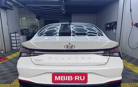 Hyundai Elantra, 2022 год, 1 400 000 рублей, 5 фотография