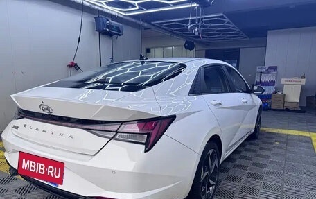 Hyundai Elantra, 2022 год, 1 400 000 рублей, 4 фотография