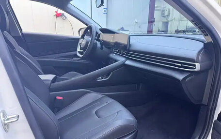 Hyundai Elantra, 2022 год, 1 400 000 рублей, 9 фотография