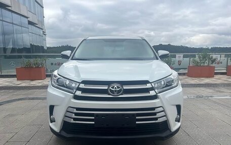 Toyota Highlander III, 2021 год, 4 033 044 рублей, 2 фотография