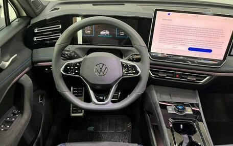 Volkswagen Tiguan II, 2025 год, 4 929 000 рублей, 15 фотография