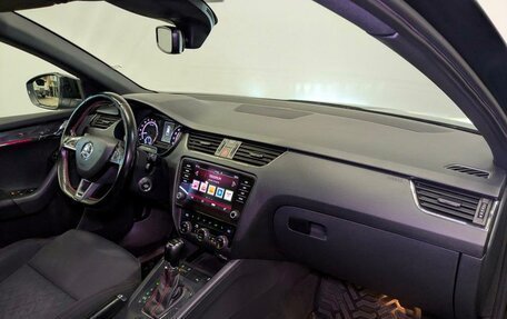 Skoda Octavia RS, 2020 год, 2 800 000 рублей, 10 фотография