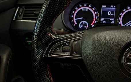 Skoda Octavia RS, 2020 год, 2 800 000 рублей, 24 фотография