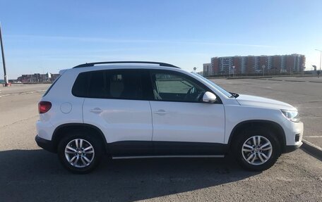 Volkswagen Tiguan I, 2015 год, 1 750 000 рублей, 2 фотография