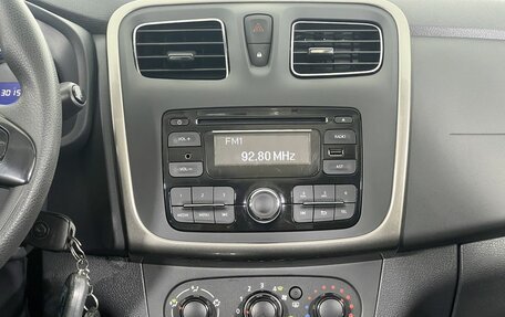 Renault Sandero II рестайлинг, 2016 год, 980 000 рублей, 16 фотография