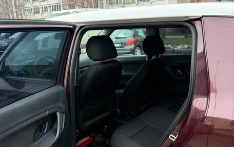 Skoda Fabia II, 2010 год, 700 000 рублей, 10 фотография