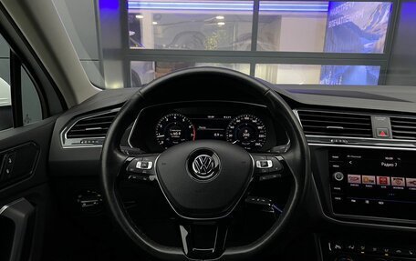 Volkswagen Tiguan II, 2018 год, 3 089 000 рублей, 15 фотография